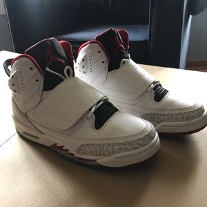 Jordan Son of Mars 512246-112 Size 6Y